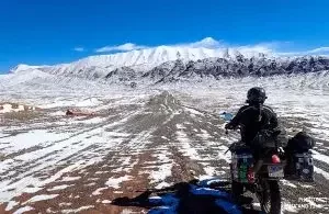 BIKE ACROSS THE GLOBE WITH PELI ADVENTURE DOU XENIA & TINU