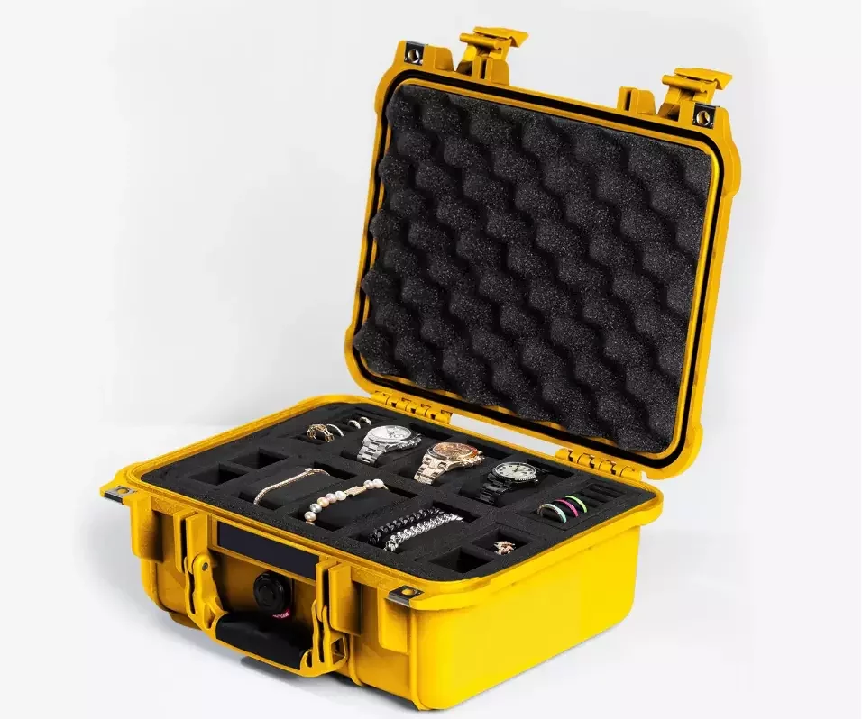 PROTECTING YOUR JEWELLERY: HOW TO STORE AND CARE  FOR YOUR PIECES IN A JEWELLRY BOX 