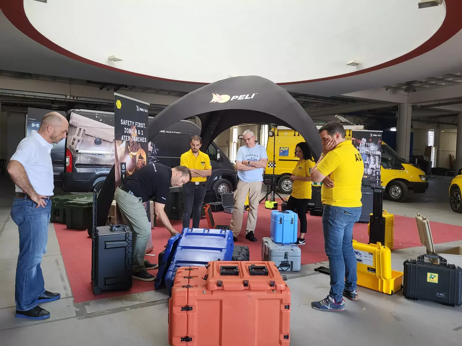 PELI ROAD SHOW : WE'RE  HITTIN' THE ROAD
